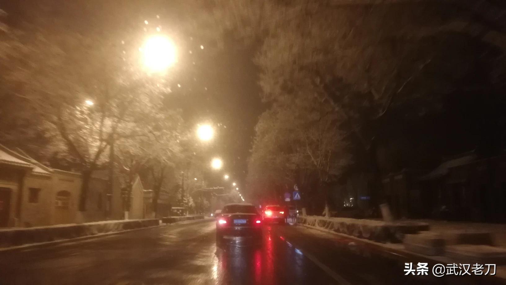 老刀：北京遇雪……