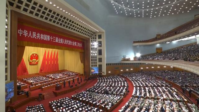 政府工作报告极简版来了!只有500多字