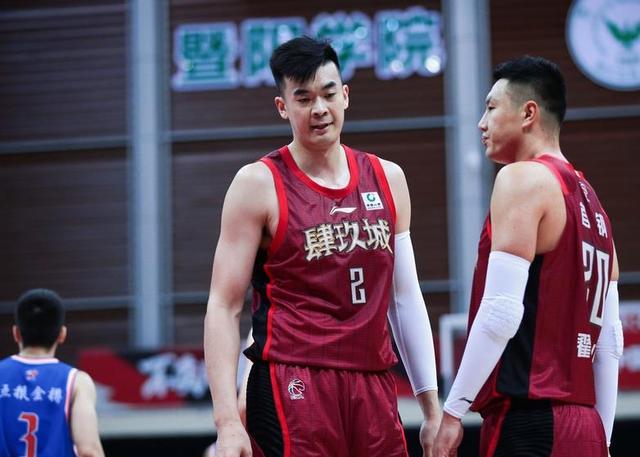 nba季后赛总得分北京首钢1分憾负四川金强，遭遇三连败，如何评价球队内线表现图