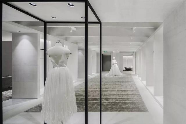 婚纱品牌旗舰店设计 | 少女的梦想，素净、纯洁而永恒